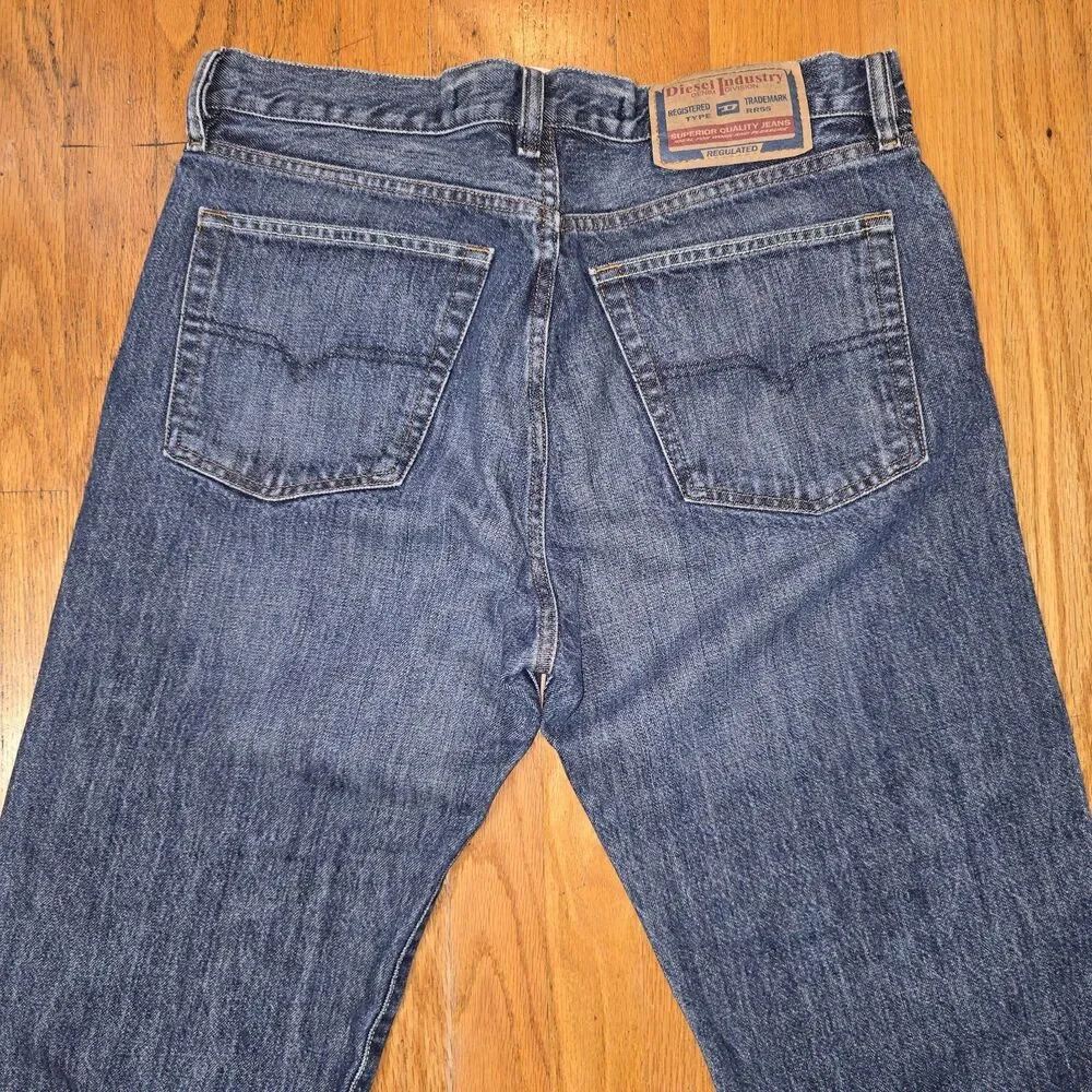 Diesel Jeans Mens 34x32 Straight Leg Blue Denim Sparker Made in Italy